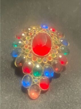 Versatile Multicolor Cabochon Clip-on Brooch with Red Center